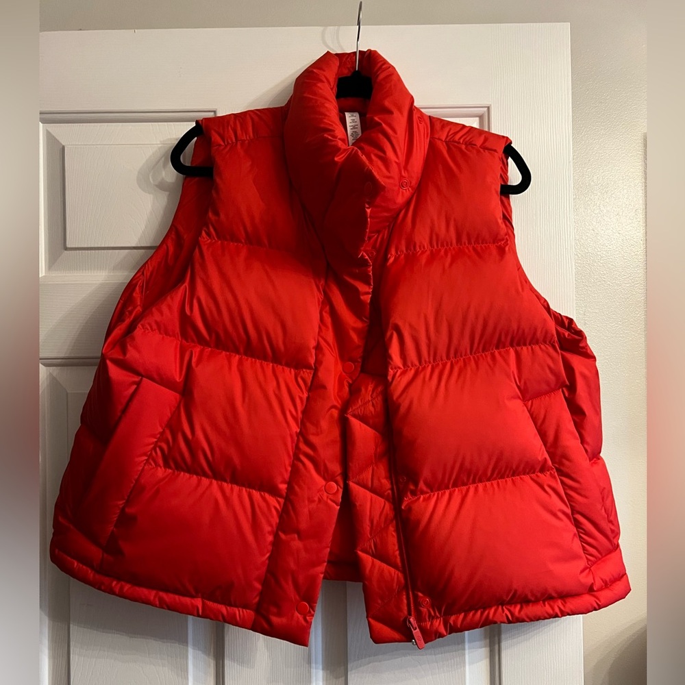 lululemon Wunder Puff Cropped Vest